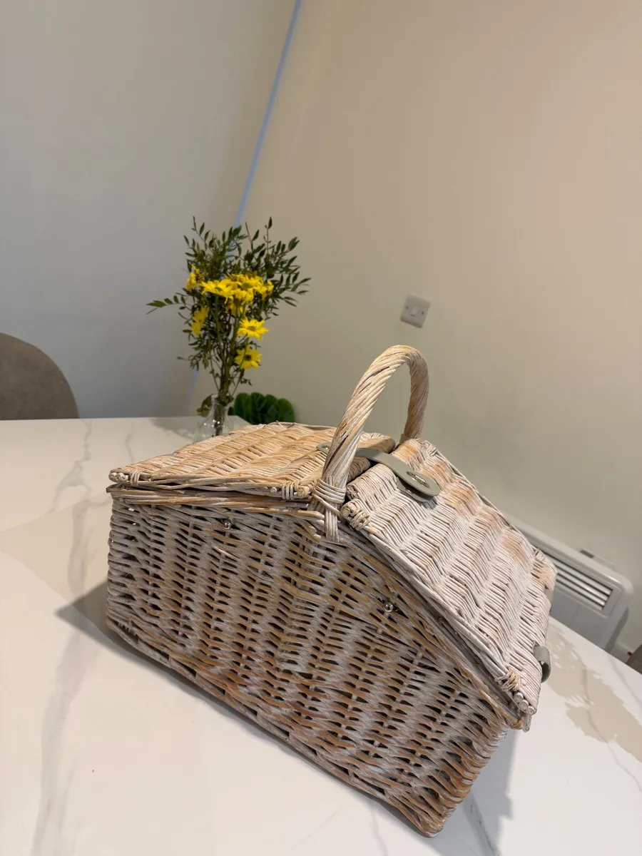 Picnic basket - Image 3