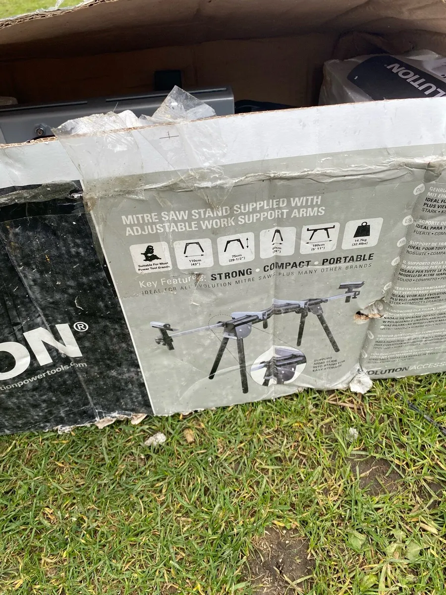 Mitre saw bench. - Image 3