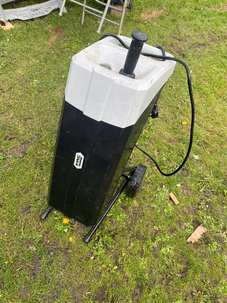 Garden shredder - Image 1
