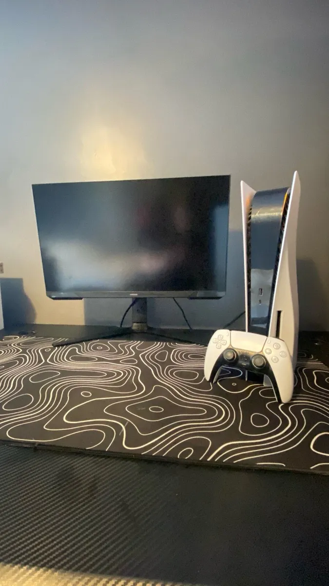 PS5 + 32” 180hz Gaming Monitor Bundle - Image 2