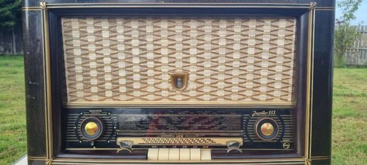 Vintage radio -Philips Jupiter 553 - Image 1