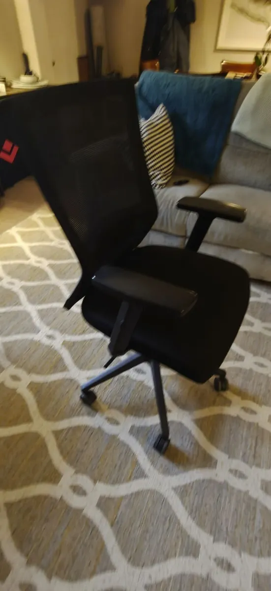 Office Chair - Image 4