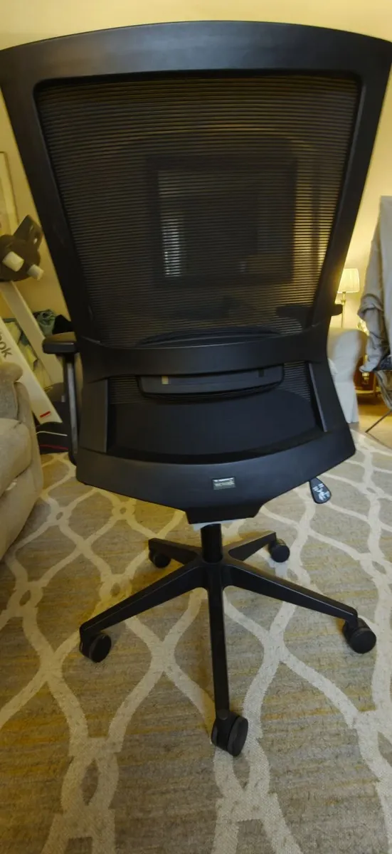Office Chair - Image 1