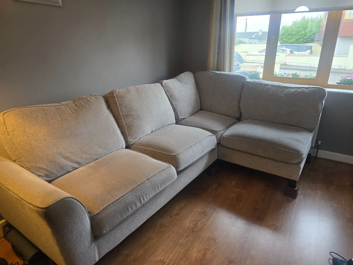 Corner sofa - Image 1