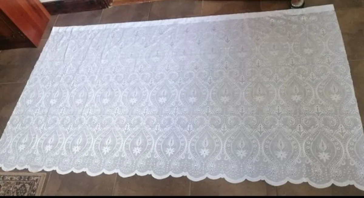 4 Net Curtains - Image 1