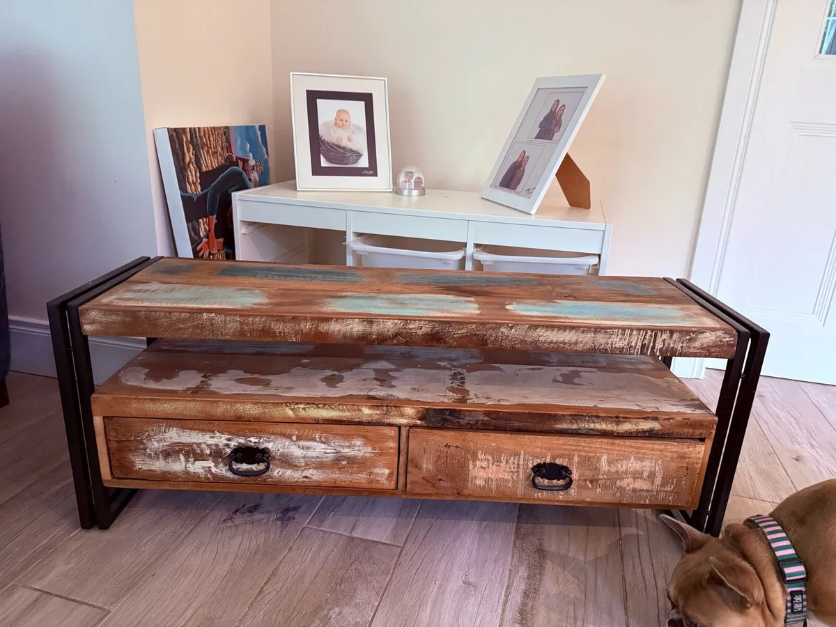 TV stand and matching side tables - Image 3