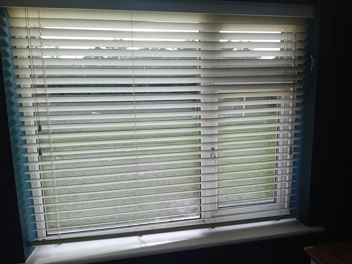 Blinds - Image 2