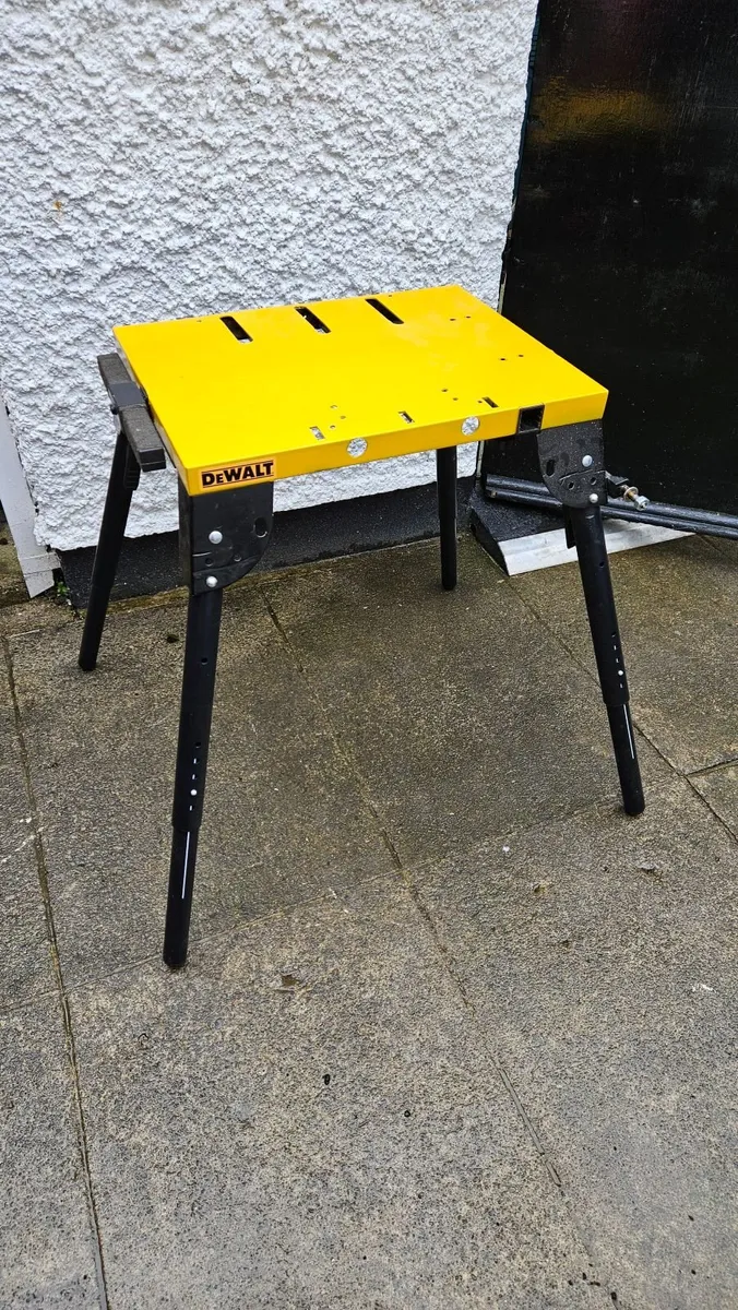 Saw stand - Image 1