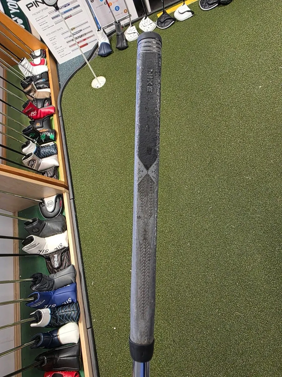 Left Hand Nike Putter - Image 4