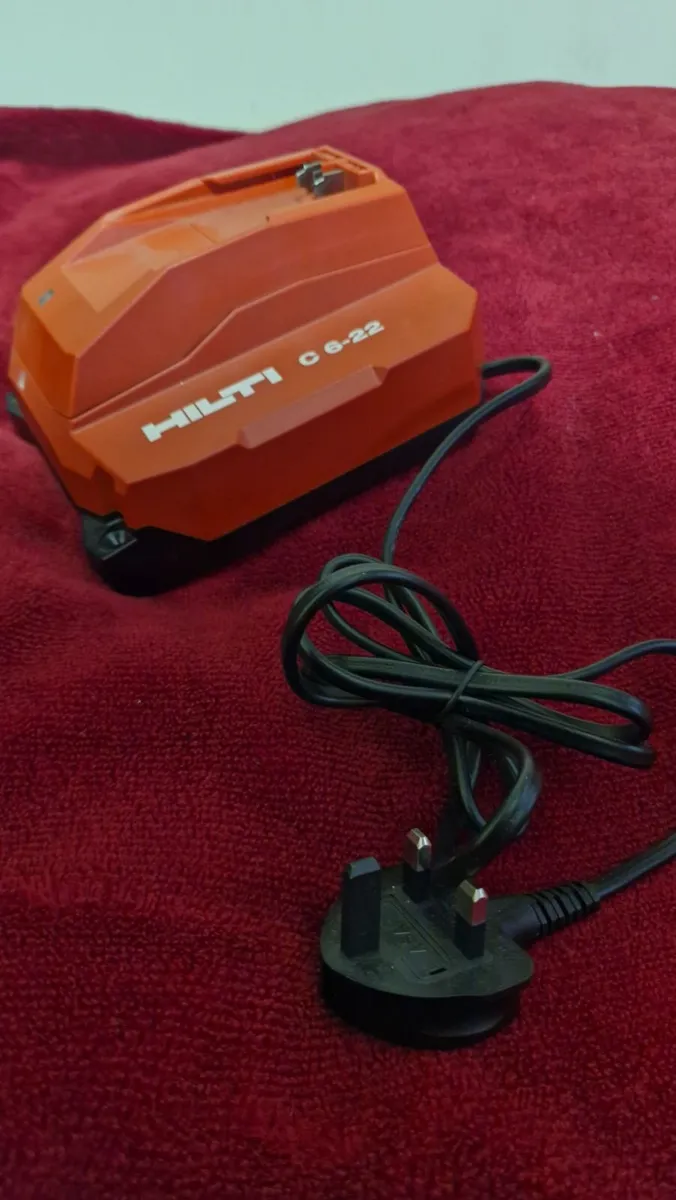 Hilti C 6-22  in perfect condition - Image 2