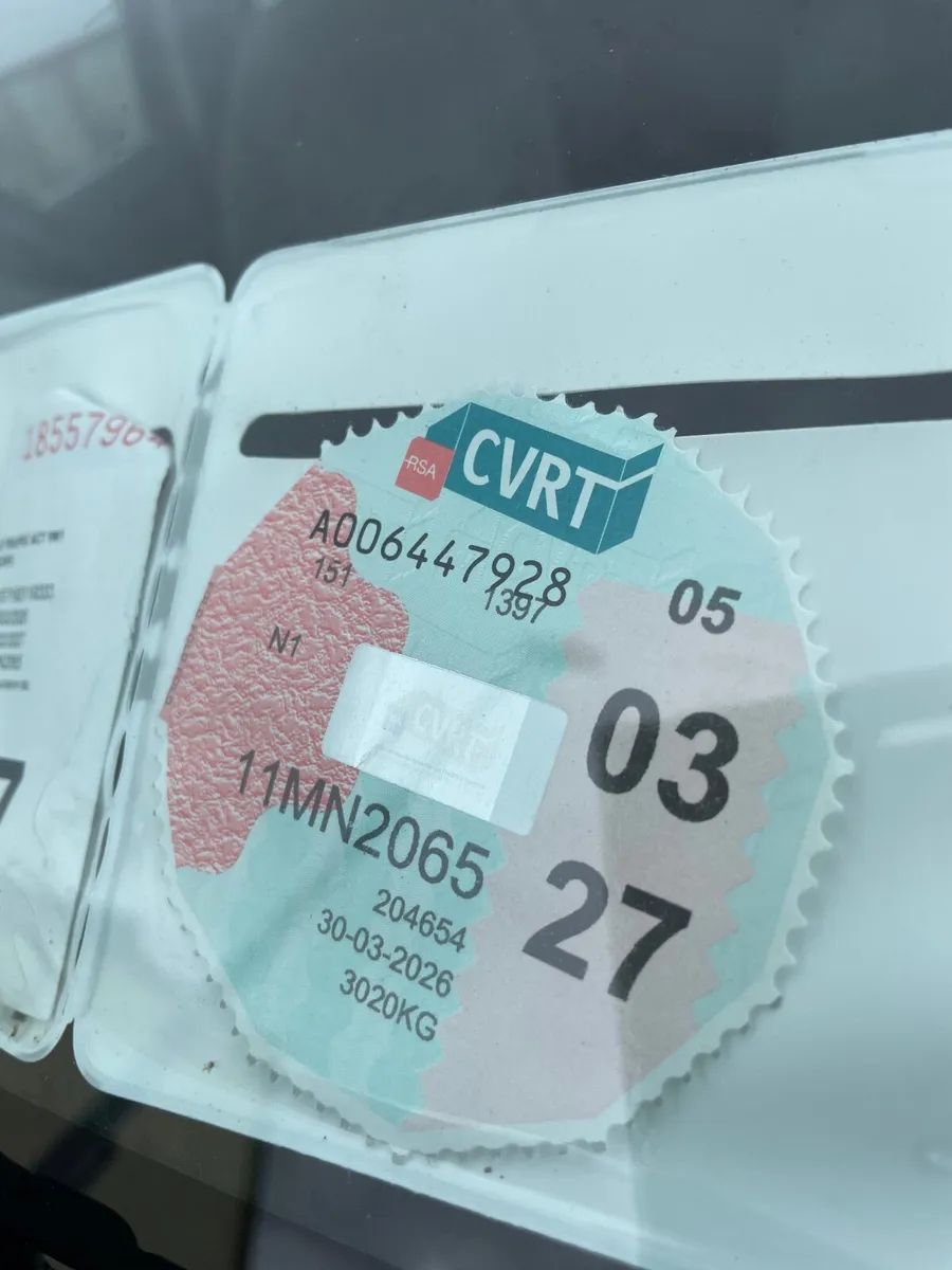 Toyota Hilux 2011 - Image 1