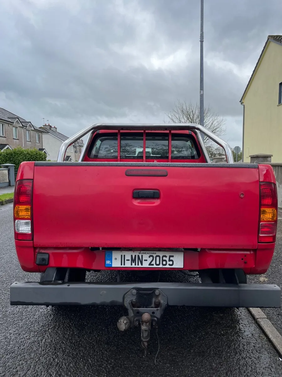 Toyota Hilux 2011 - Image 4