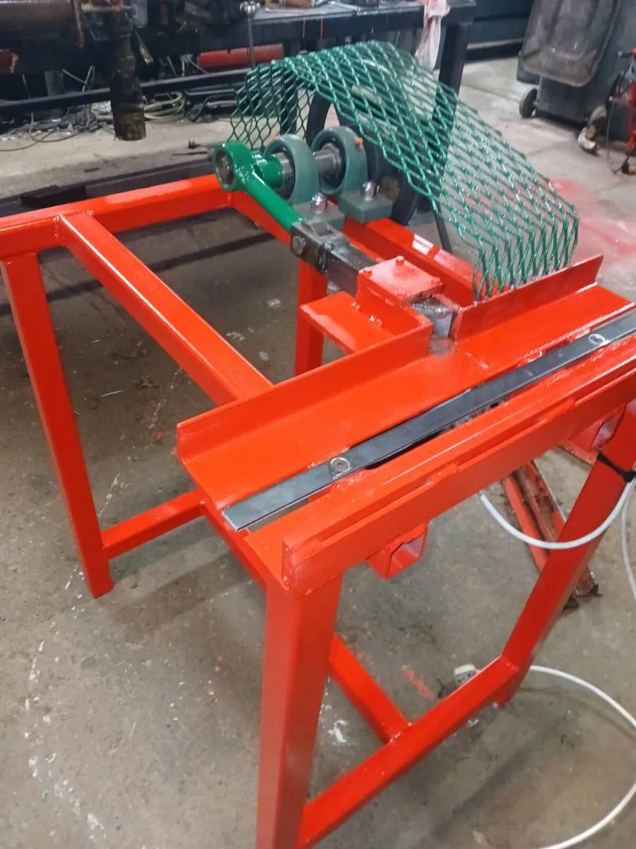 Kindling machine - Image 1