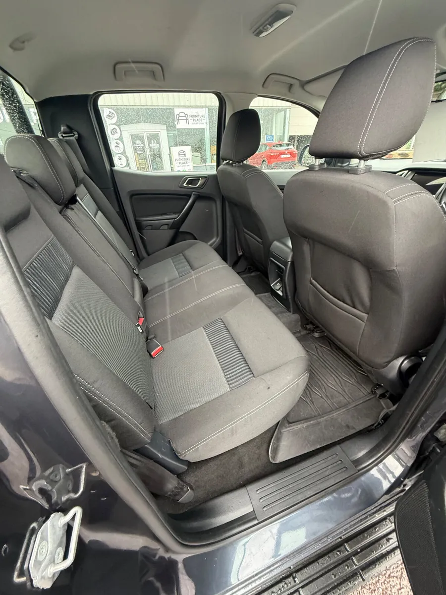 2022 Ford Ranger Wolftrack manual. - Image 4