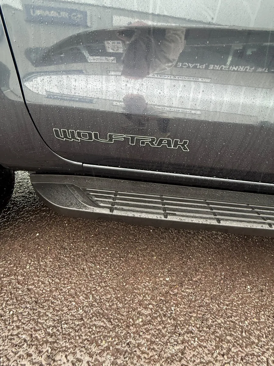 2022 Ford Ranger Wolftrack manual. - Image 3