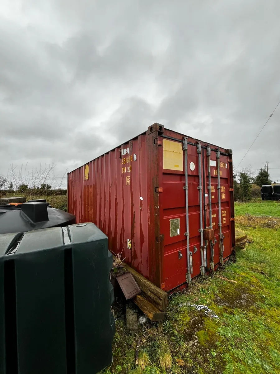 20ft shipping container - Image 1