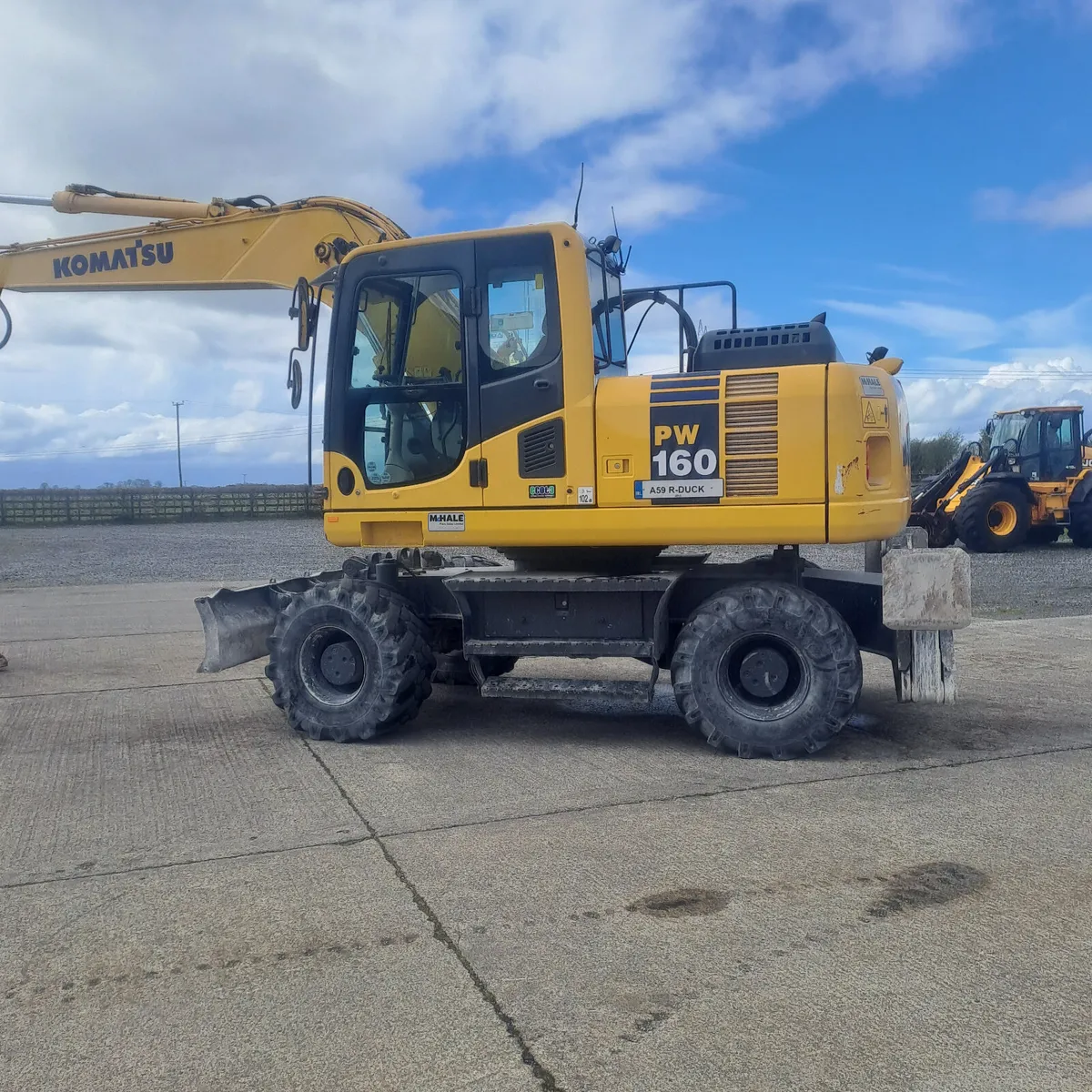 Komatsu  PW 160 rubber duck - Image 1
