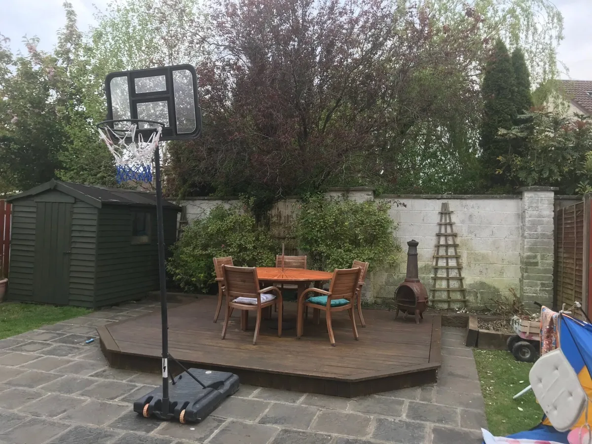 Garden furniture - Image 1