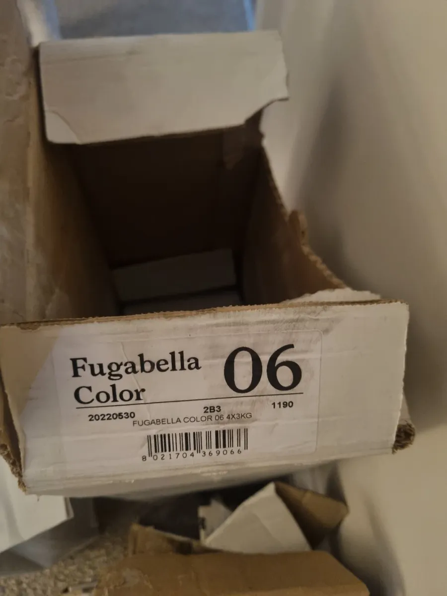 Fugabella grout 06 2 bags - Image 2