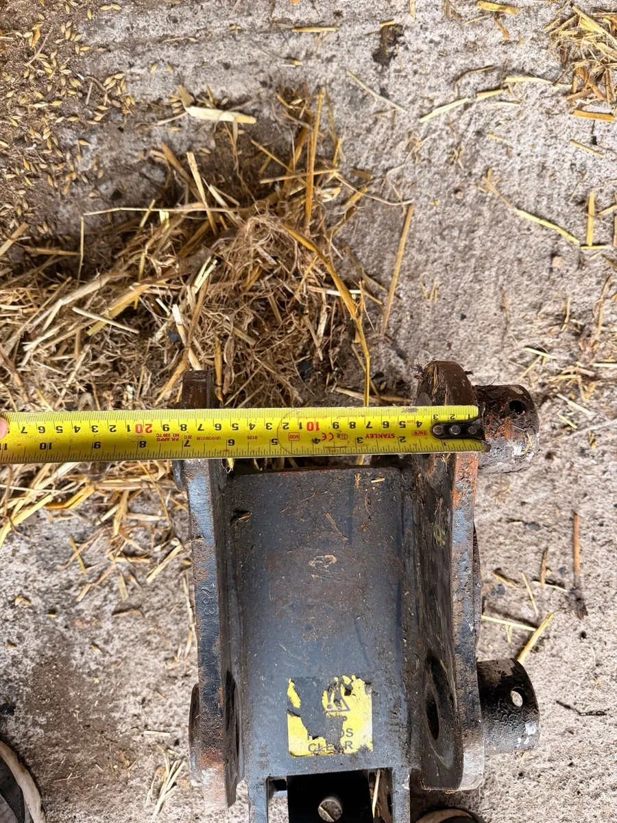 Strickland semi quick hitch - Image 3