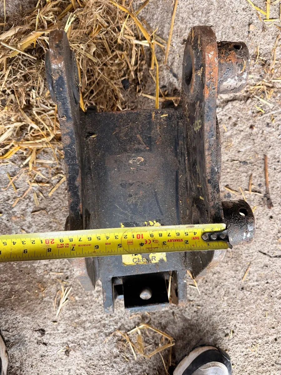 Strickland semi quick hitch - Image 2