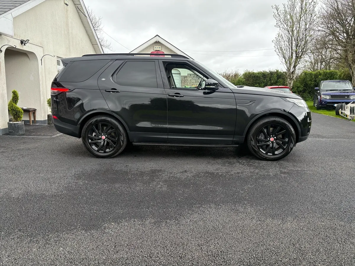 Land Rover discovery 2020 - Image 3