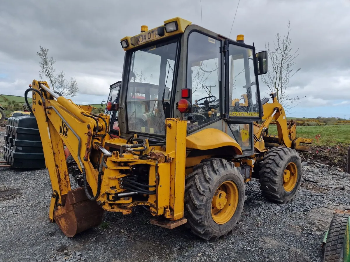 JCB 2CX Backhoe Loader 3000 hours - Image 1