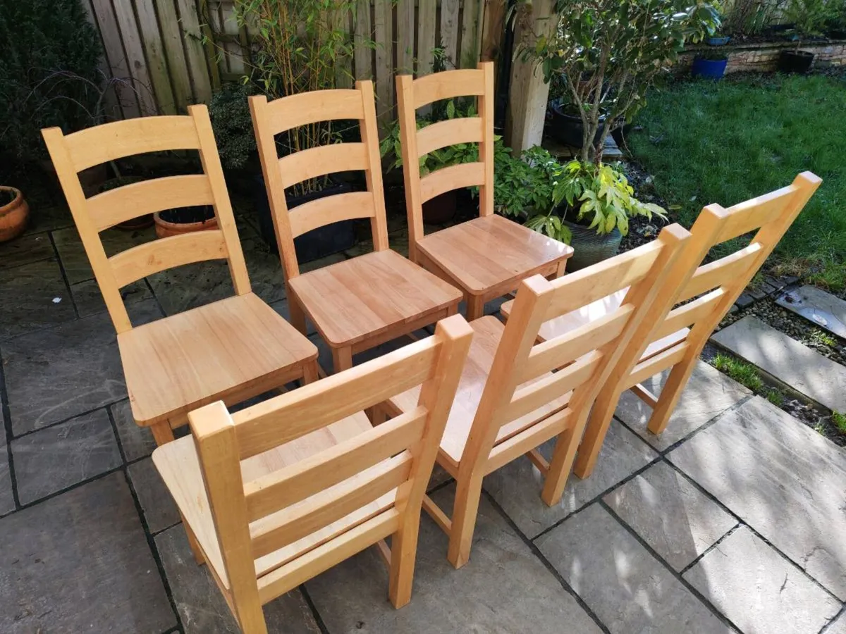 Kitchen dining table - Image 1