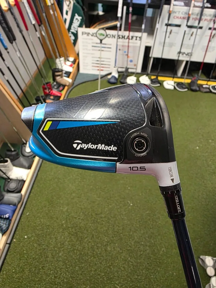 Taylormade Sim2 Max-D Driver - Image 2