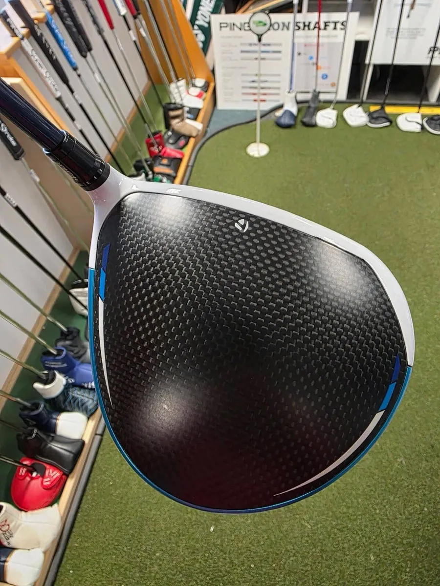 Taylormade Sim2 Max-D Driver - Image 3