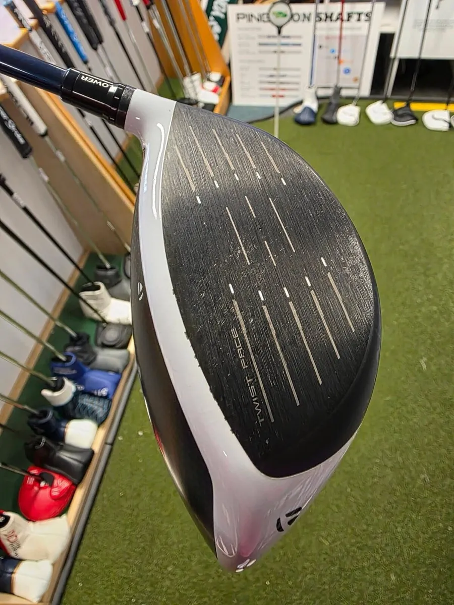 Taylormade Sim2 Max-D Driver - Image 4