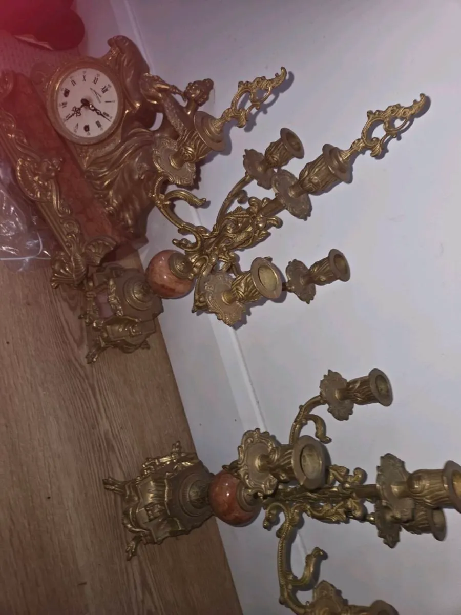 Antique clock and candlea - Image 4