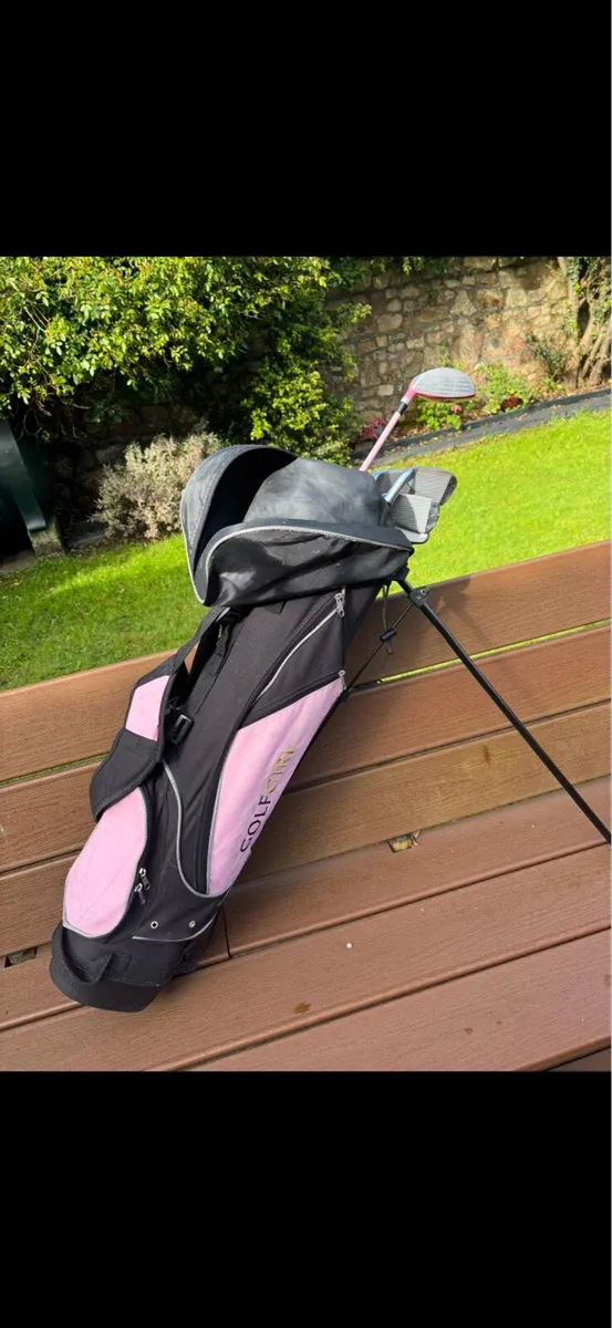 Junior Girls Golf Set - Image 1