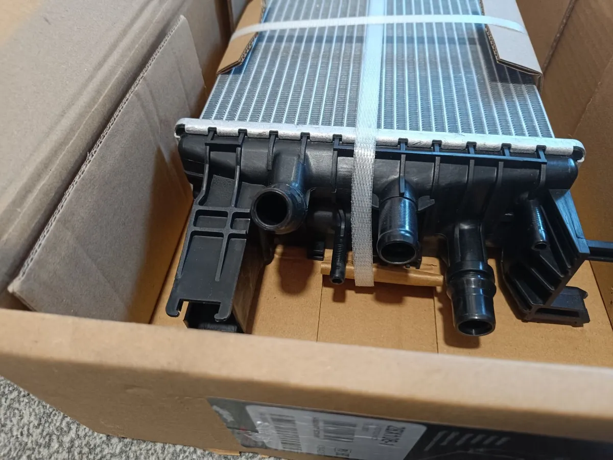 Radiator for Dacia Logan 1.5 DCI - Image 3