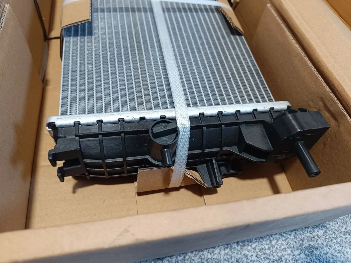 Radiator for Dacia Logan 1.5 DCI - Image 4