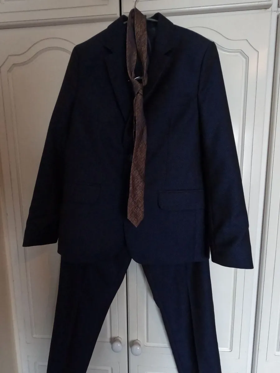 BUNDLE OFFER | Navy STANDAR Confirmation Suit &... - Image 1