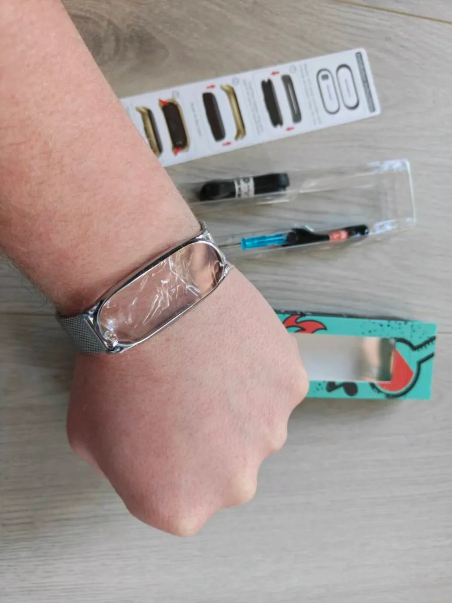 Smart wrist band mi band 3/4/5/6 - Image 1