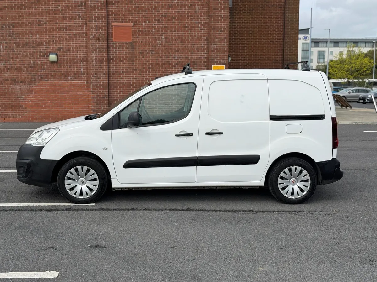 2018 CITROEN BERLINGO 3 SEATER - Image 2