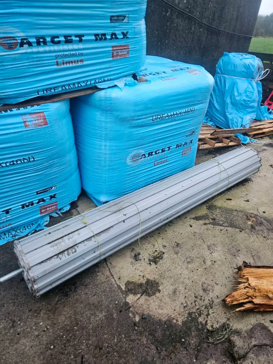 Garage roller door - Image 2