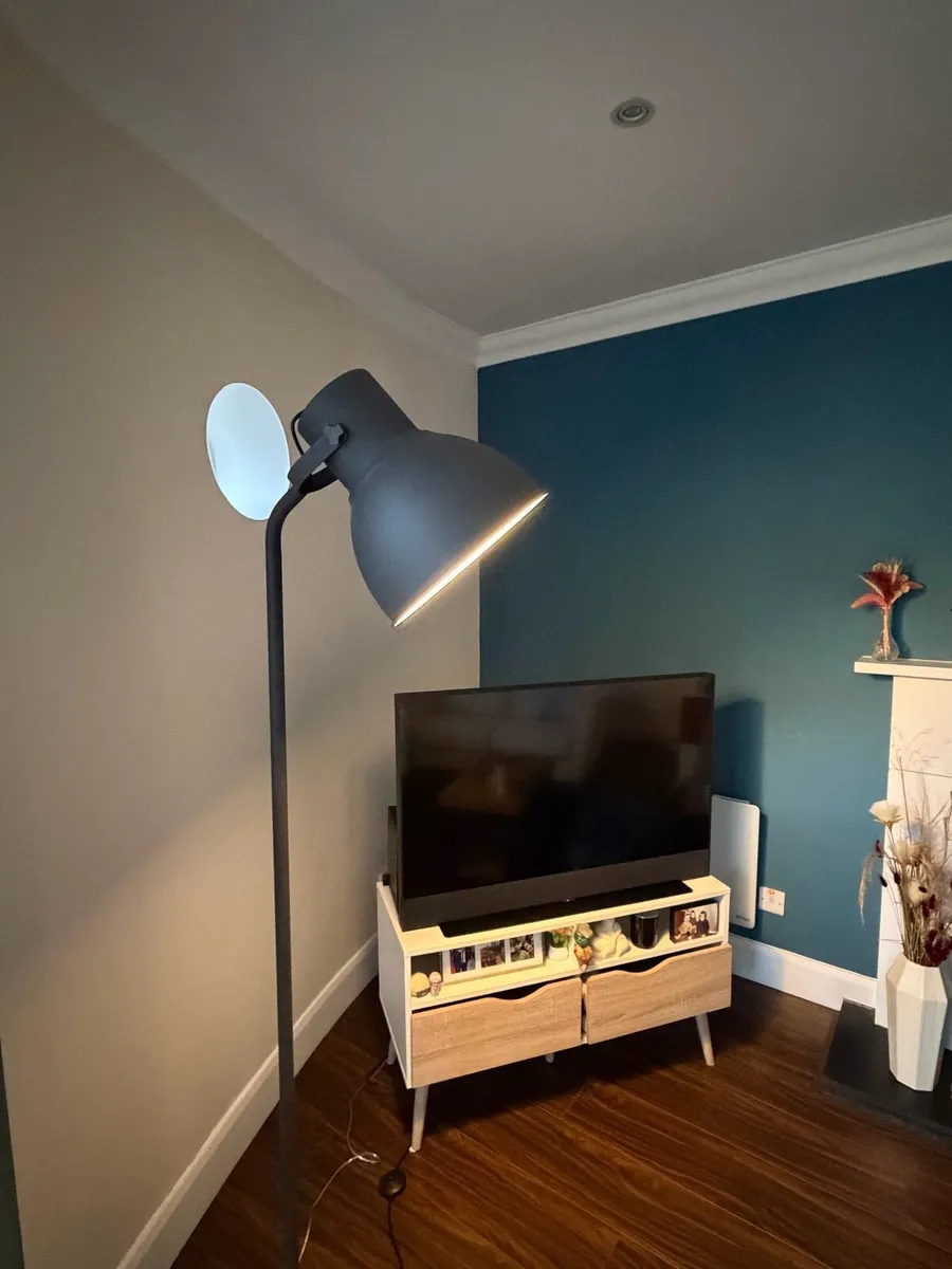 Floor lamp - Image 1