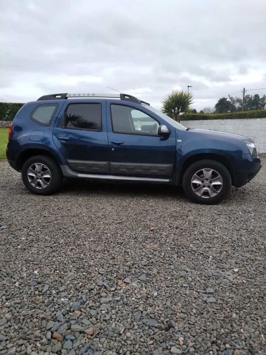15 Dacia Duster CRVT 10-26 Tax 9-26 - Image 3