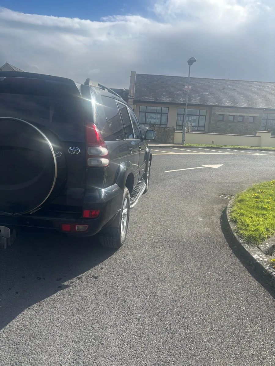 Toyota Landcruiser - Image 4