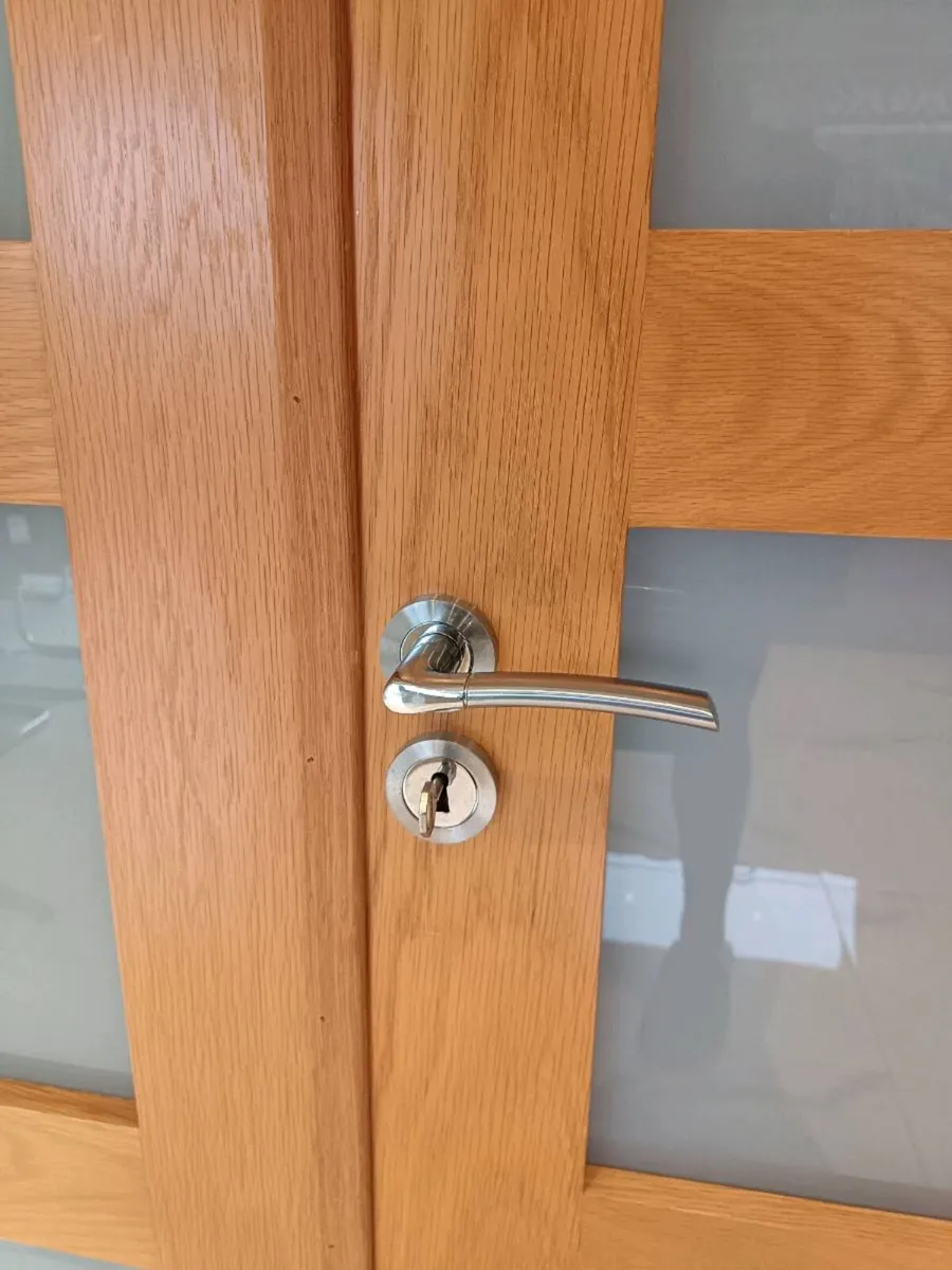 Interior double doors - Image 2