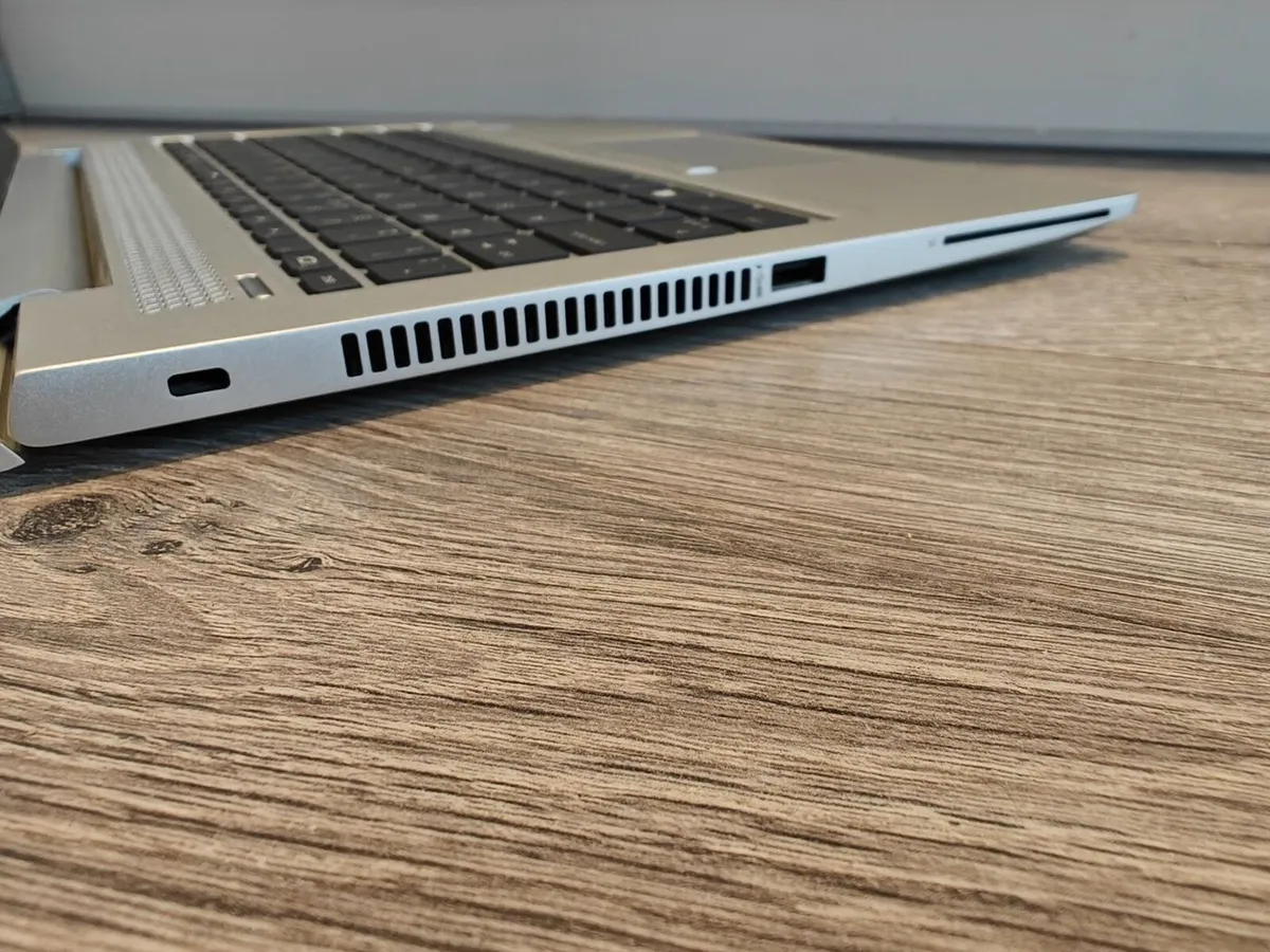 HP Elitebook 830 G5 | i5 | 16GB | 256GB | 13.3" - Image 4