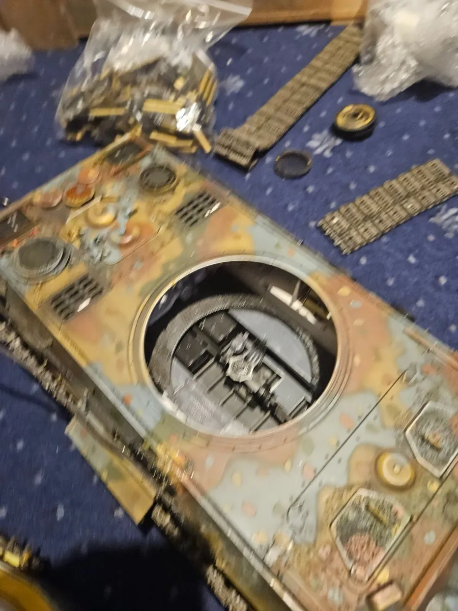 Corgi Forces of Valor German WW2 King Tiger 1.16 - Image 4