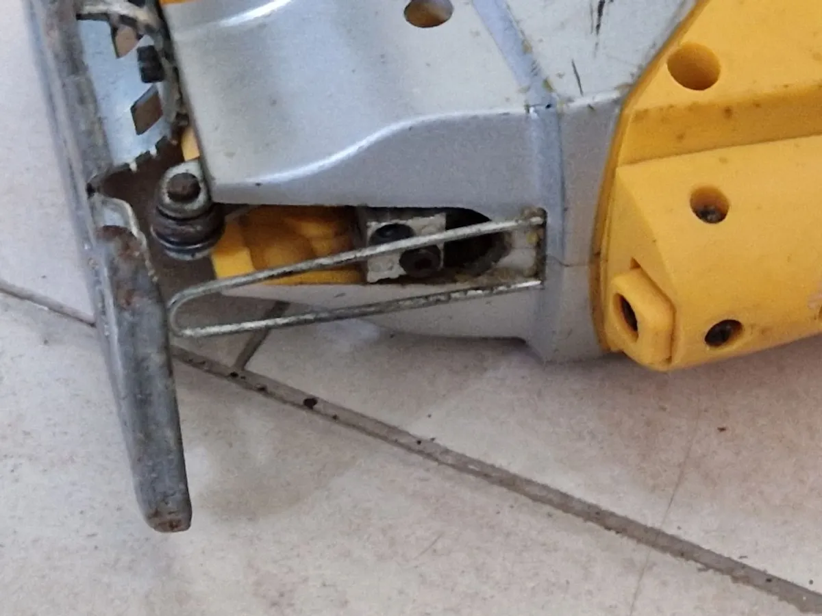 ROK Laser Guided Jigsaw WLJC800 in Carry Case - Image 4