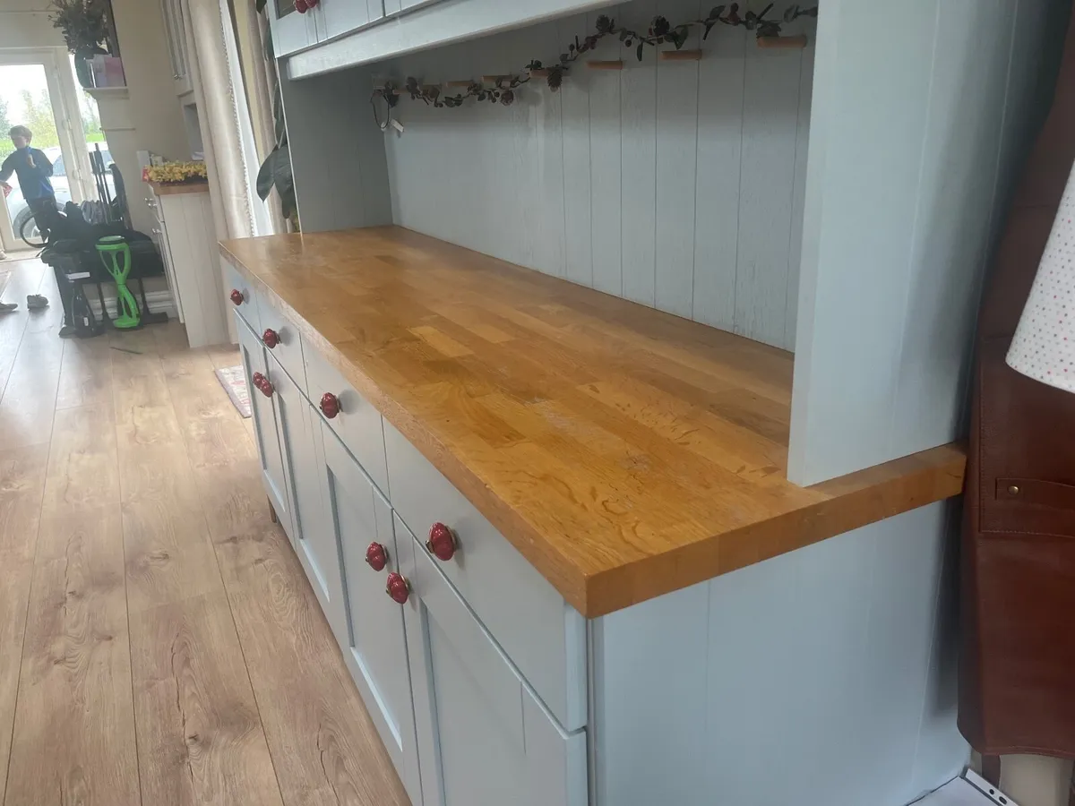 Kitchen cabinets & countertop - Image 2