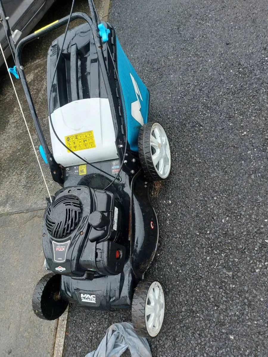 Lawn mower - Image 1