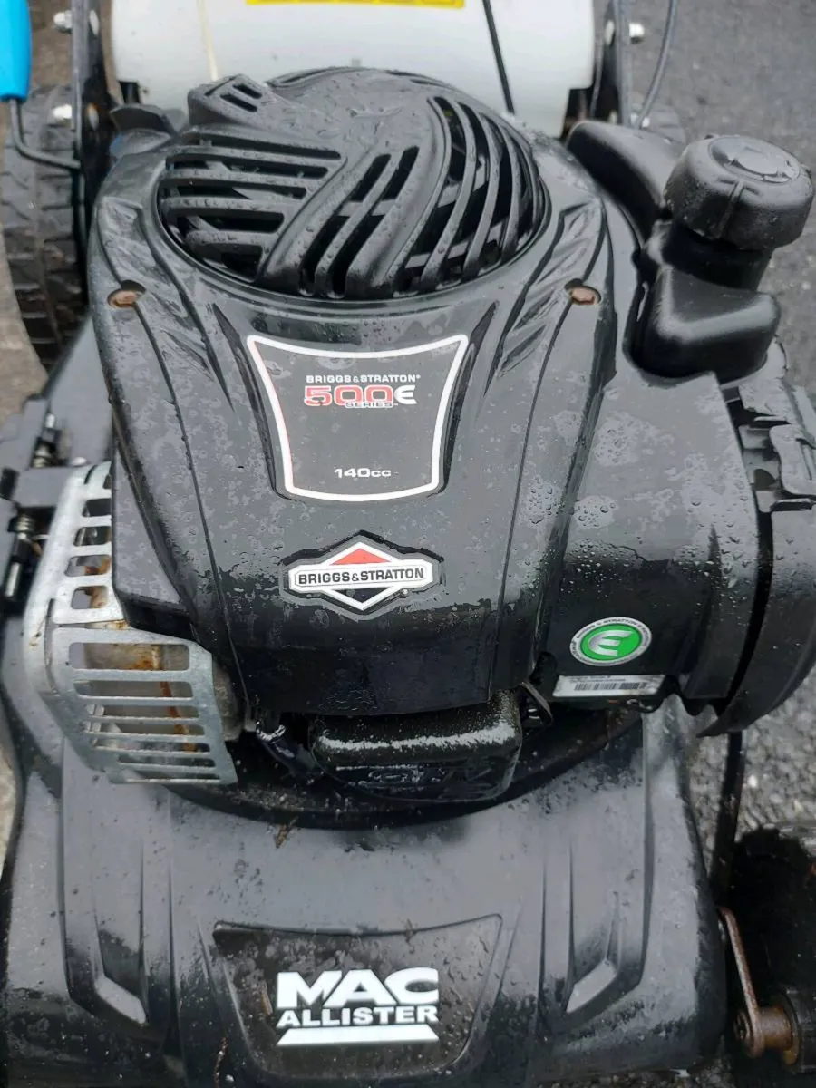 Lawn mower - Image 2