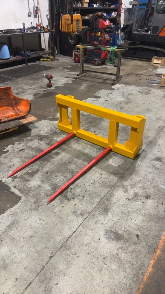 pin and cone bale spike - Image 2